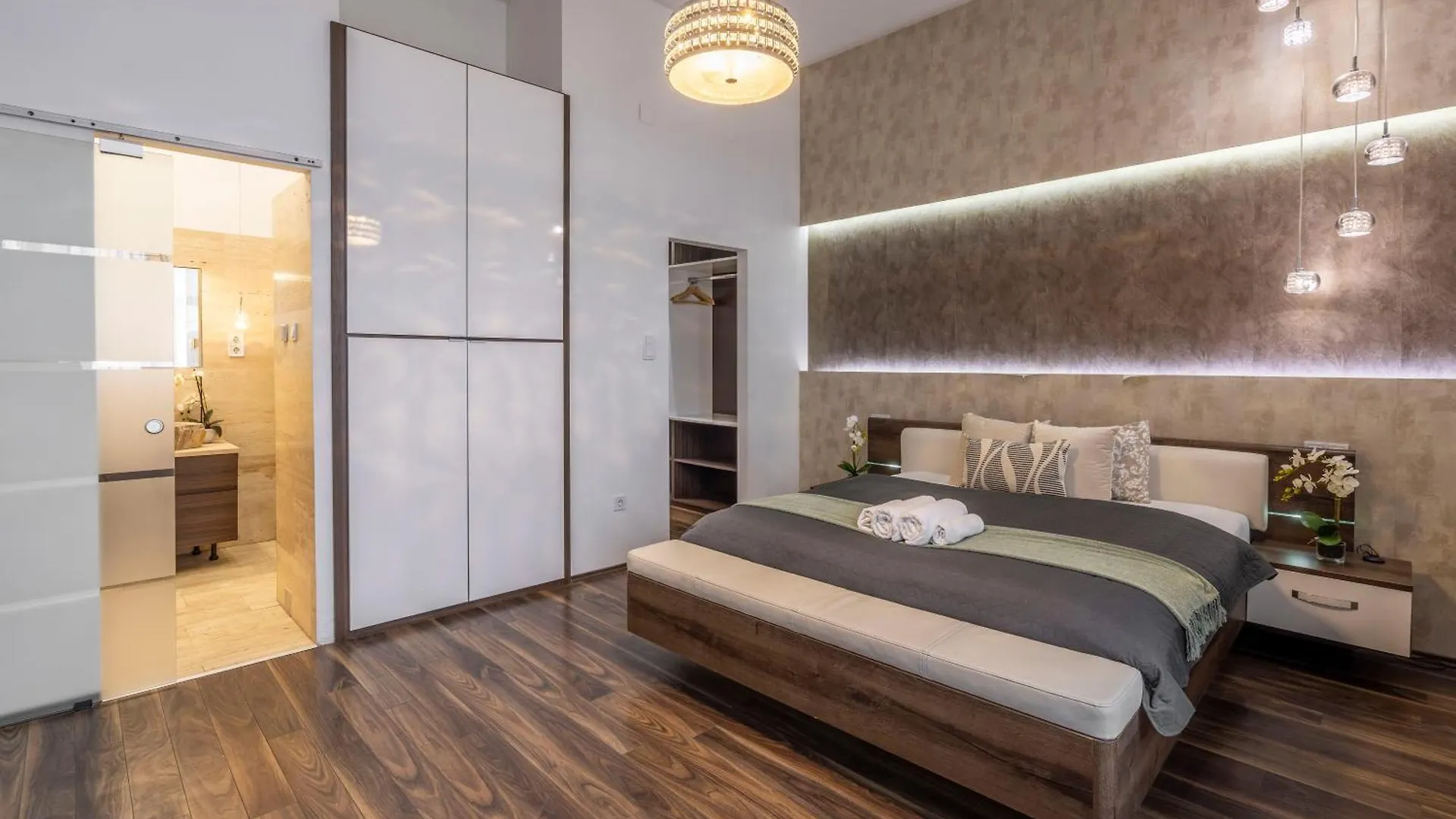 Exclusive & Charming City Center Residence W' Sauna Budapest 0*,